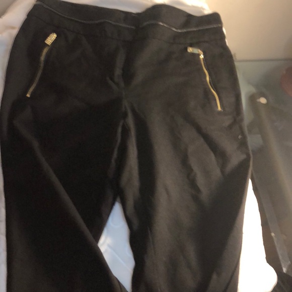 Completely - Picture 3 of 4